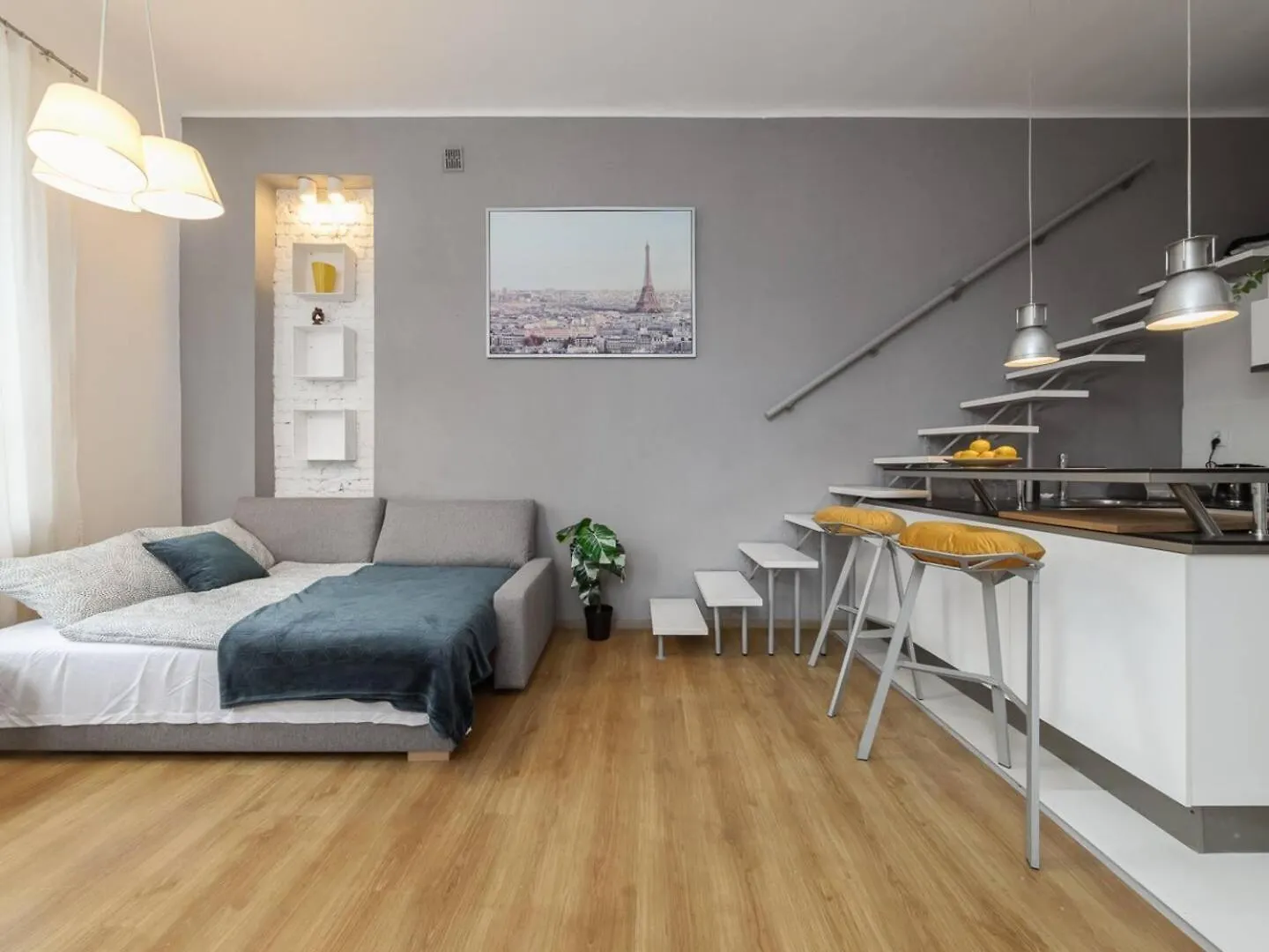 Graystone Studio Plac Unii Lubelskiej Varšava 0*,  Polsko